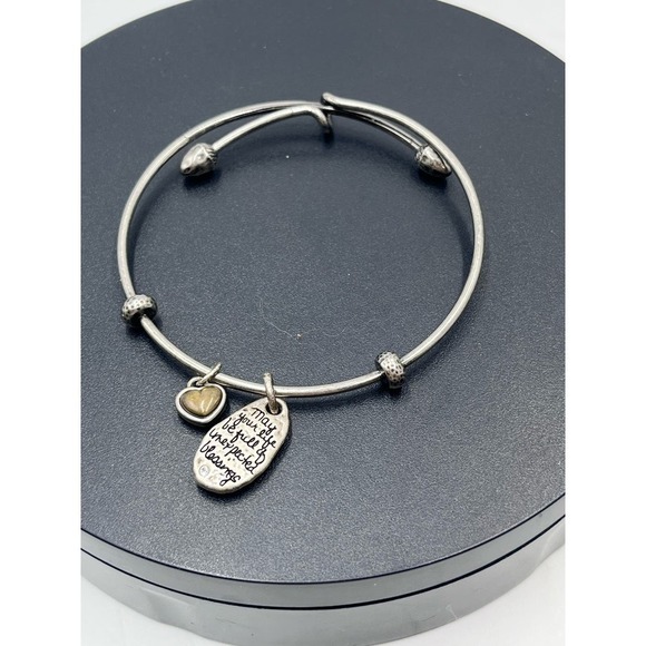 Brighton Bangle Bracelet
Charm 'May Your Life Be Full of Unexpected Blessings' - Picture 3 of 7